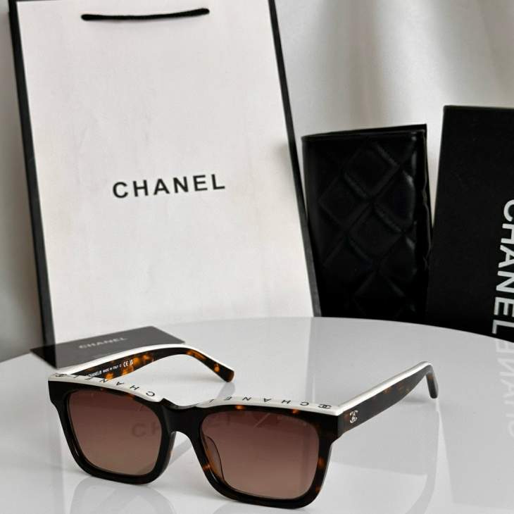 Picture of Chanel Sunglasses _SKUfw79480327fw